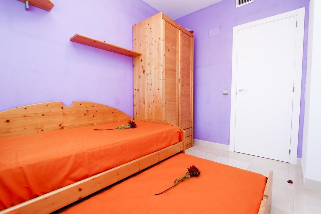 J Tramuntana Planet Costa Dorada Apartment Салоу Стая снимка