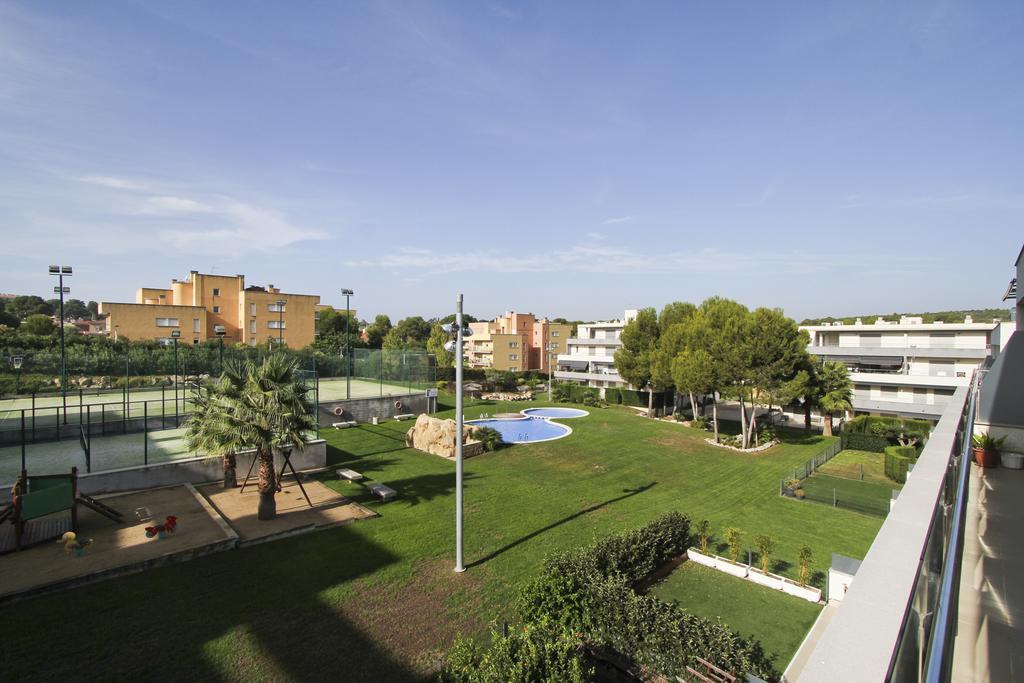 J Tramuntana Planet Costa Dorada Apartment Салоу Стая снимка
