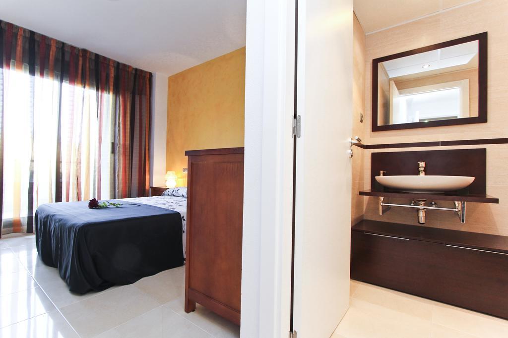 J Tramuntana Planet Costa Dorada Apartment Салоу Стая снимка